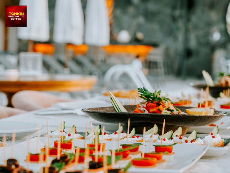 Đặt tiệc tân niên ở đâu