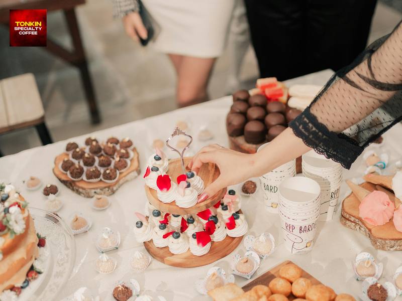 Đặt tiệc Year End Party ở đâu?