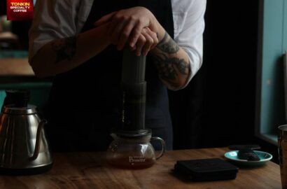 Bàn tiệc đứng cocktail