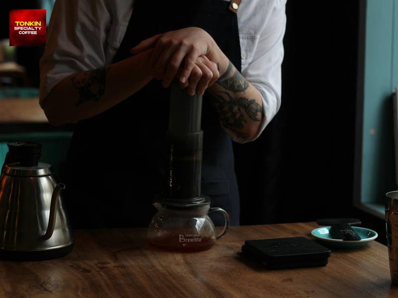 Bàn tiệc đứng cocktail