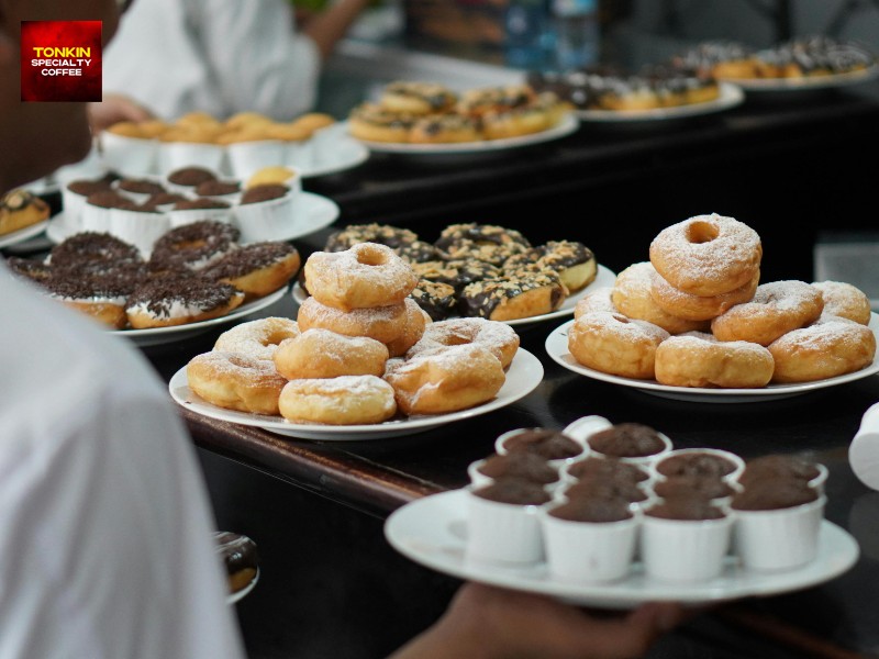 Tiệc ngọt cách bày bánh kẹo sinh nhật cho bé
