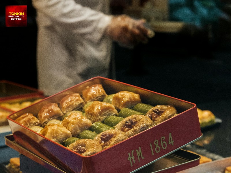 tiec tra hoi nghi ngoai giao